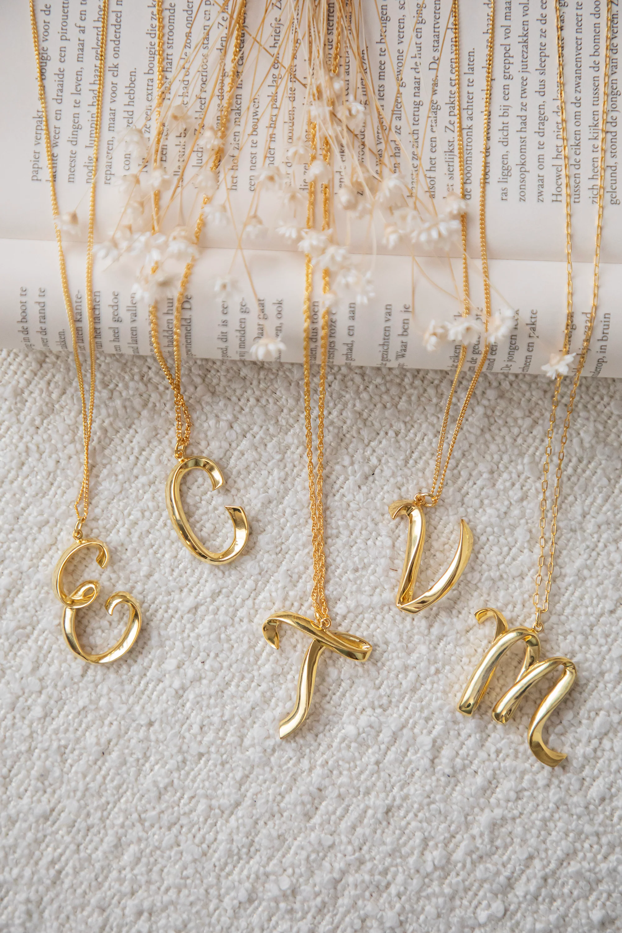 Alphabet E Gold - Ketting - Image 6